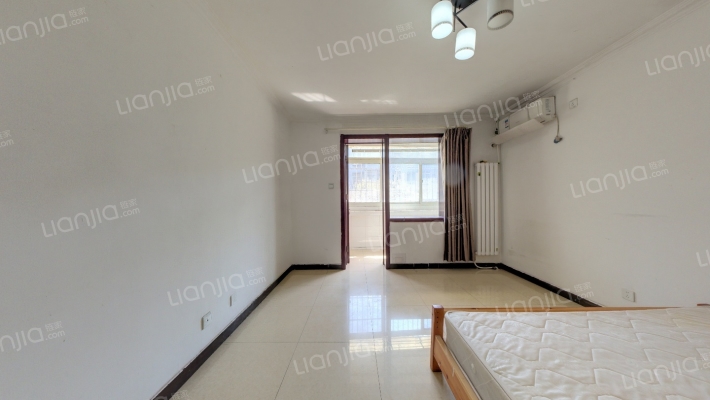 光辉南里二手房实景图