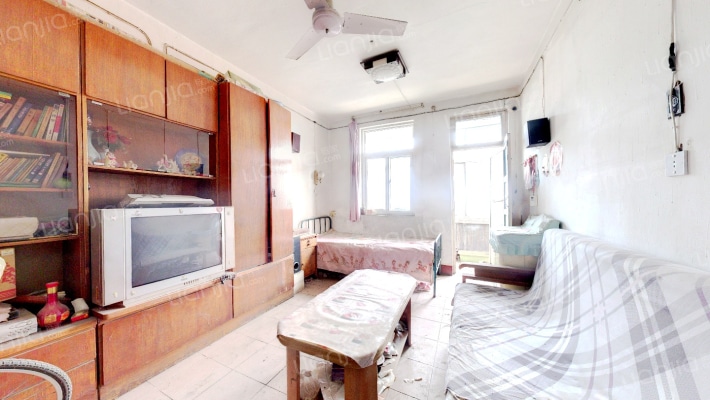 石桥村85号二手房实景图