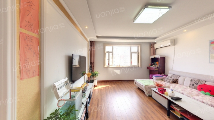 上台花园C区二手房实景图