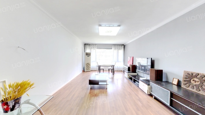 头桥社区海马冲47号院落二手房实景图