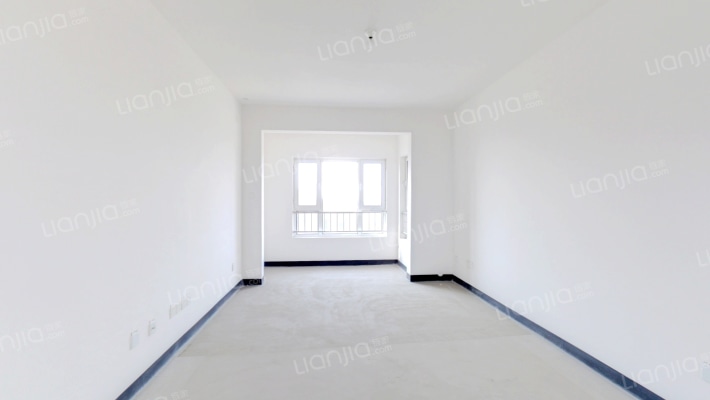 东岸名郡二三期二手房实景图