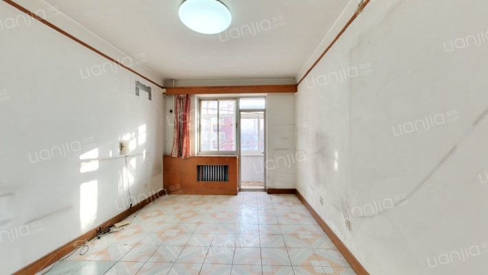 六建二手房实景图