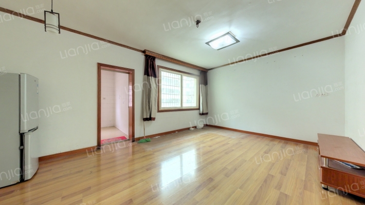 铁路九村二手房实景图