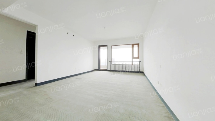 麓湖生态城琥珀瀛洲二手房实景图