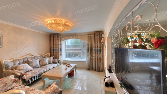 水榭中央领地二手房实景图