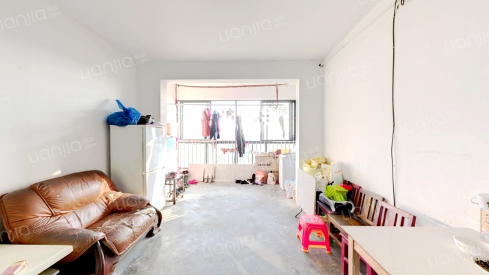 山韵佳苑B区二手房实景图