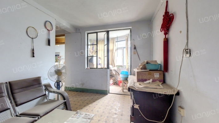 岗坡路15号院二手房实景图