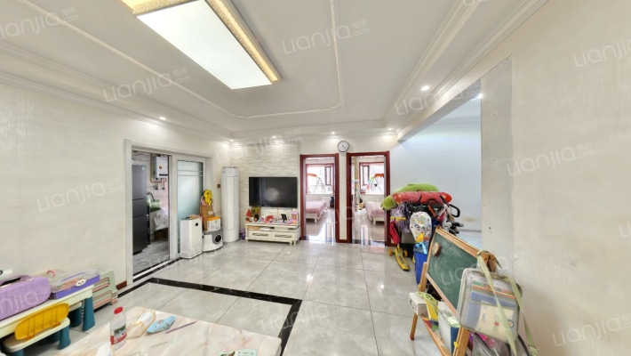 雅苑东方二手房实景图