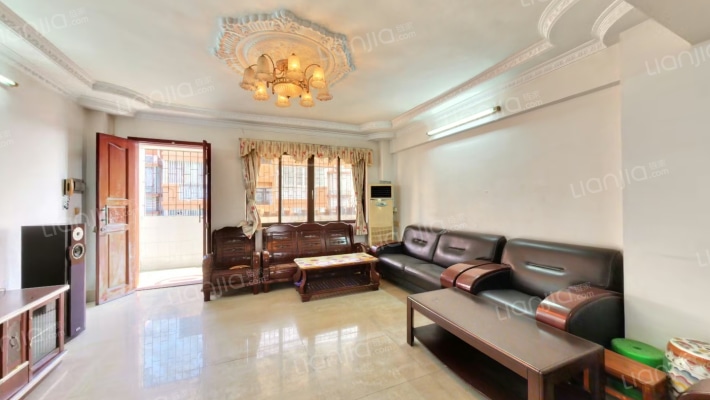 荷景花园六区二手房实景图