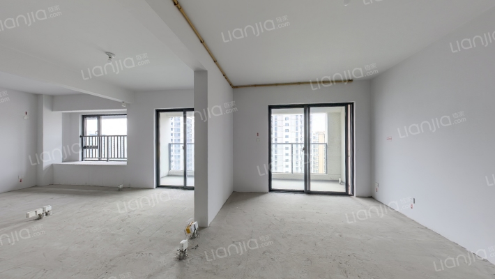 荣悦华庭二手房实景图