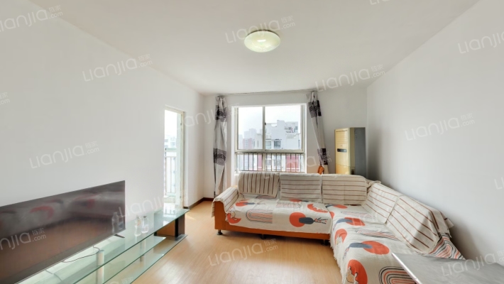 西韩新苑二手房实景图