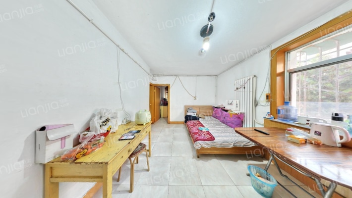 西北油漆厂家属院二手房实景图