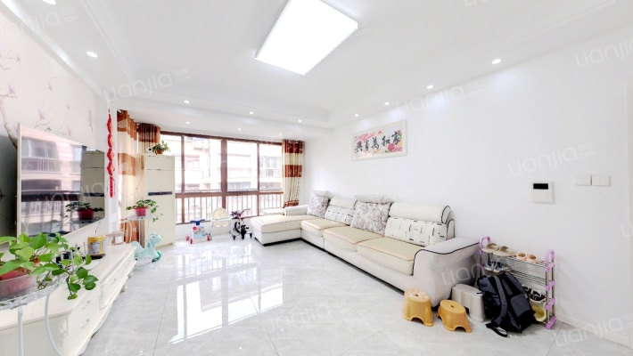 瑞泰圣地雅格二手房实景图