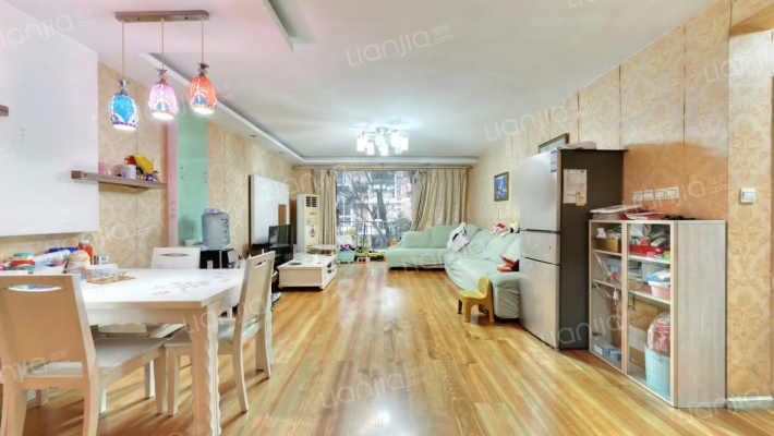 新华佳园二手房实景图