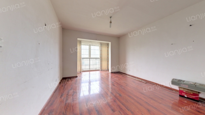 东湖胜景二期二手房实景图