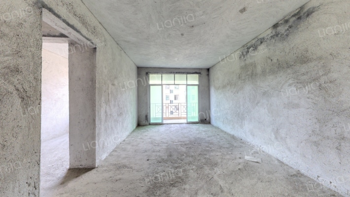 翡翠城二手房实景图