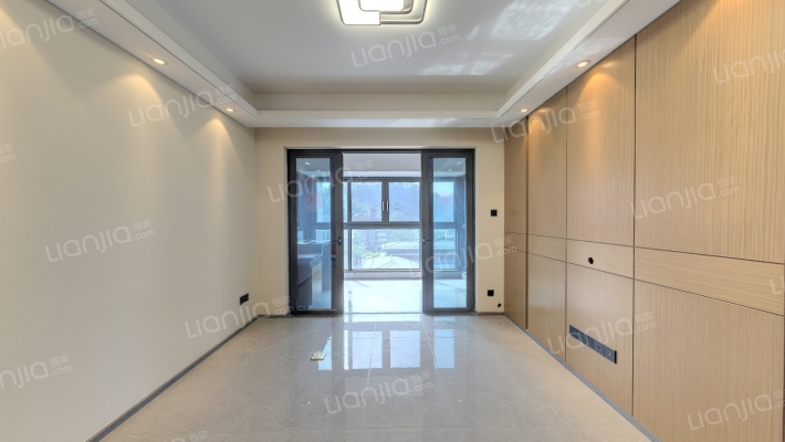 春暖花开花园二手房实景图