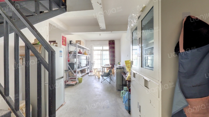 侯家花园B区二手房实景图