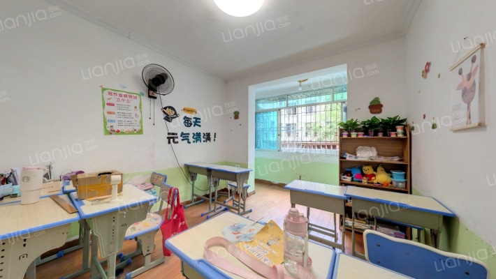 教师宿舍二手房实景图