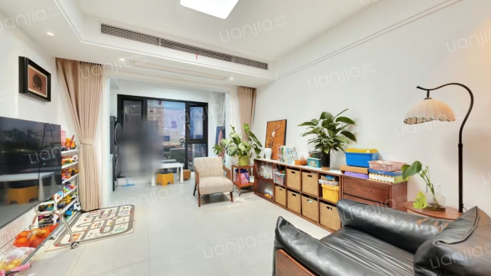 中南锦苑西区二手房实景图