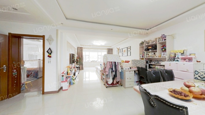 万达花园一期二手房实景图