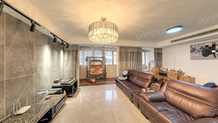 新胜花苑东区二手房实景图