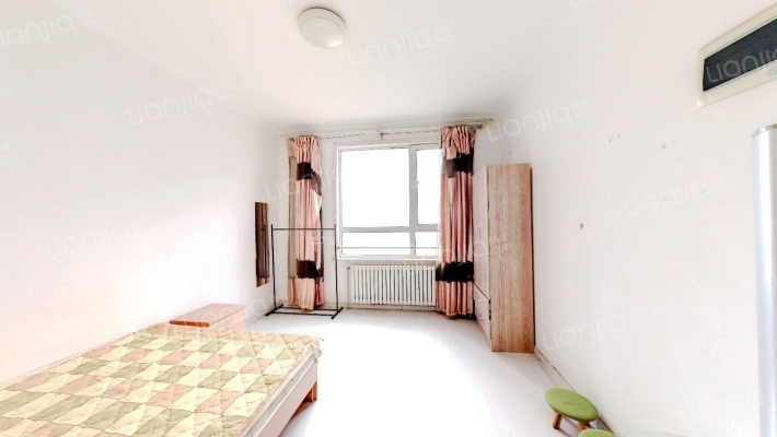 新东方公寓三期二手房实景图