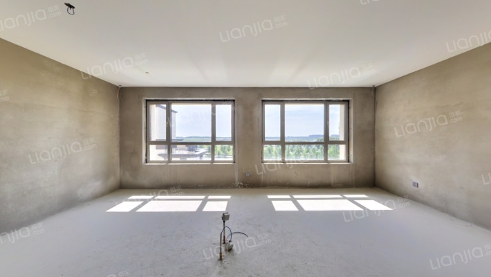 中顺碧水园二手房实景图