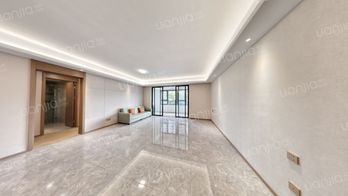 长江悦府二手房实景图