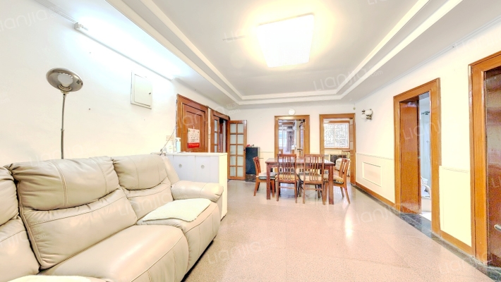 中军新村二手房实景图