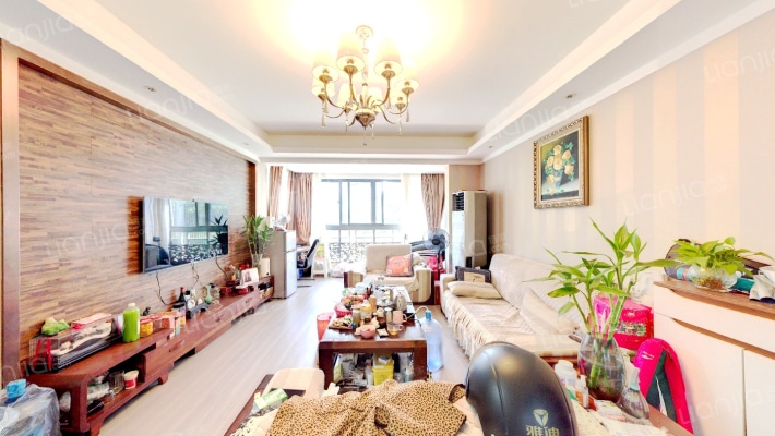 国际华城A区二手房实景图