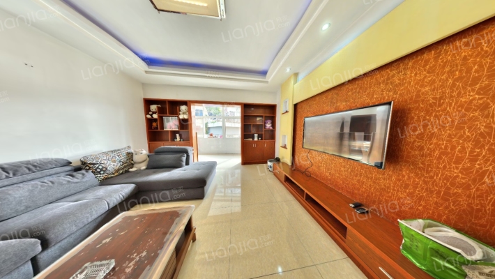 景杉路571号二手房实景图