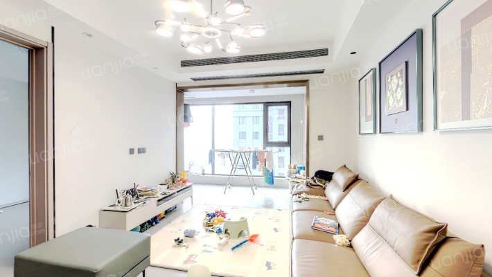 龙居华府二手房实景图