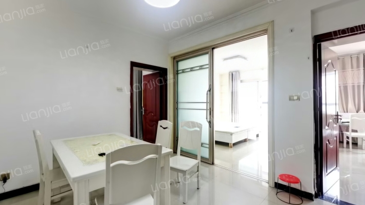 教育社区二手房实景图