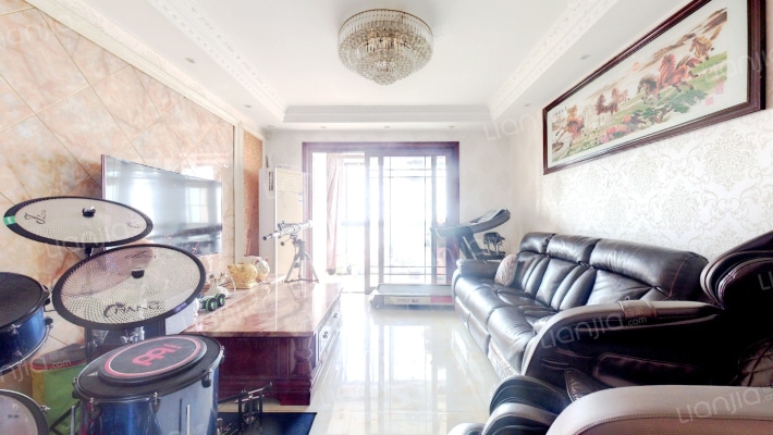 蓝岳学府二手房实景图