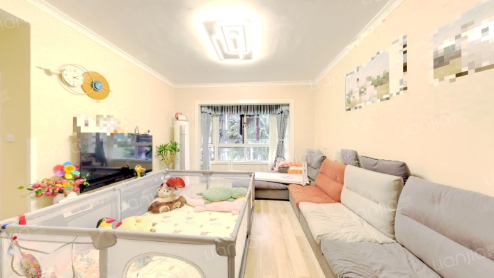 恋日家园A区二手房实景图