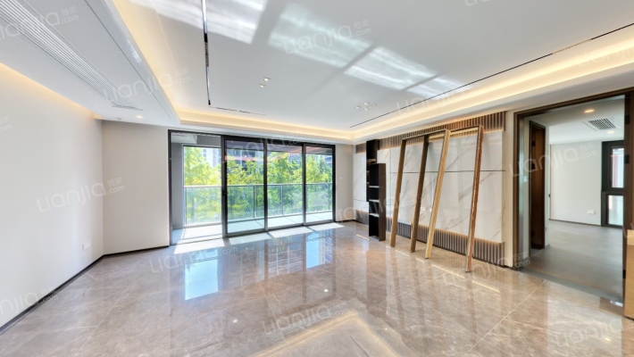 西房宸鹭晴语轩二手房实景图