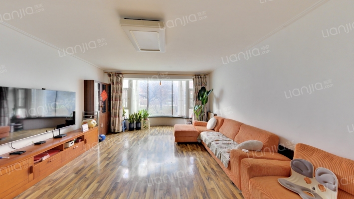 吉林农业大学沁馨花园二手房实景图