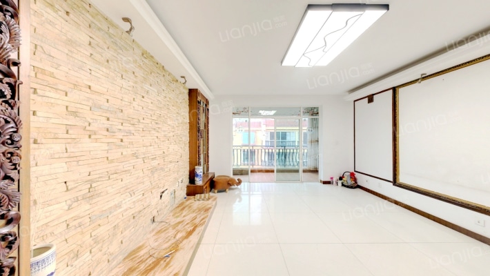 白龙花苑二手房实景图