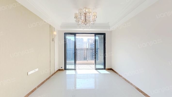 恒大悦珑台二手房实景图