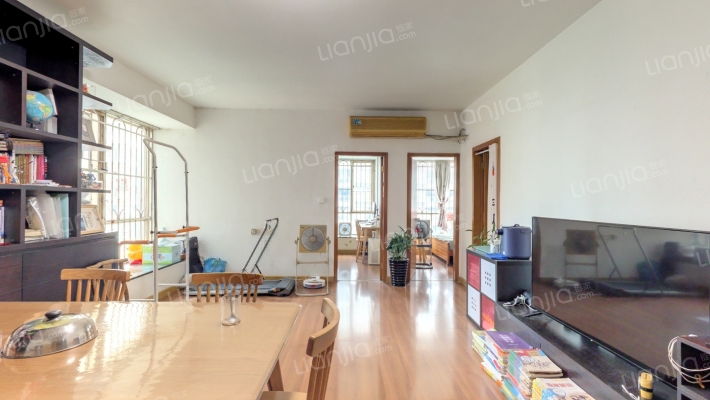 华景新城逸悦居二手房实景图