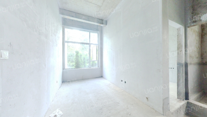 湖畔森邻二手房实景图