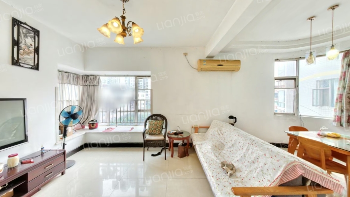 科而士天辰华府二手房实景图