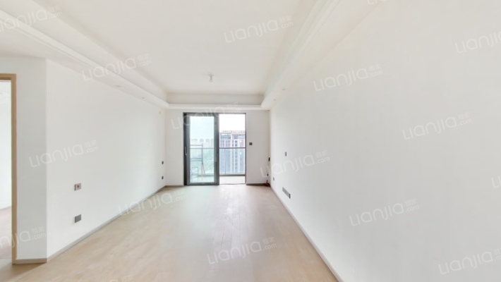 愉樾天成二手房实景图