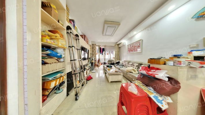 桦润馨居A区二手房实景图