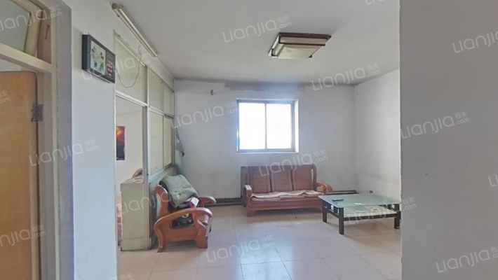 水库家属院二手房实景图