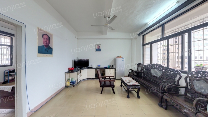 海南省燃料公司宿舍二手房实景图