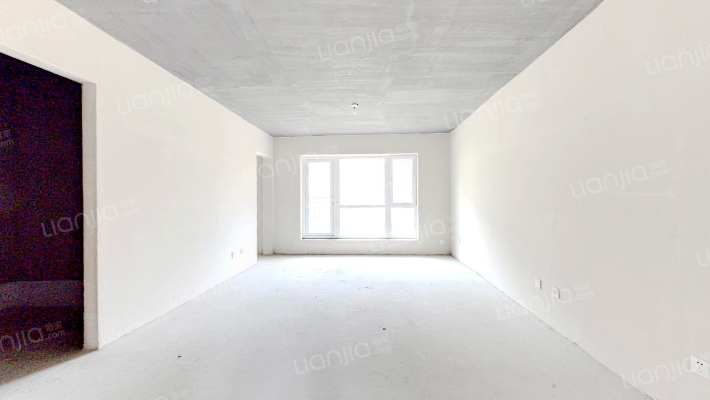 保利金地湖光山语二手房实景图