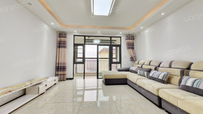 长水航城云杉苑二手房实景图