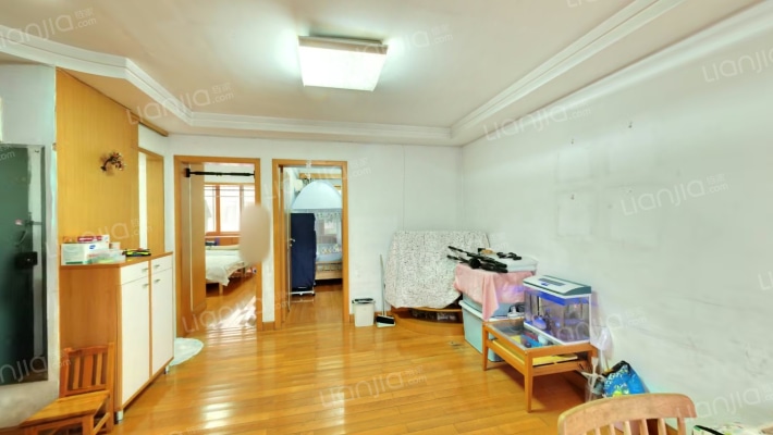 清华公寓二手房实景图